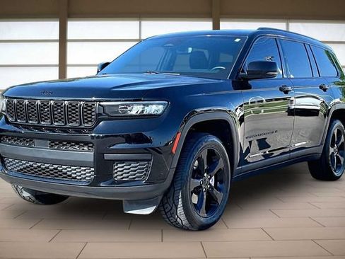 Used 2022 Jeep Grand Cherokee L Laredo AWD/4WD image 1
