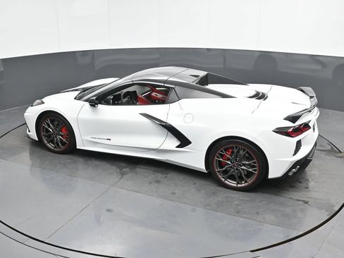 Used 2023 Chevrolet Corvette Stingray Premium Conv w/ Z51 Performance Package RWD image 40