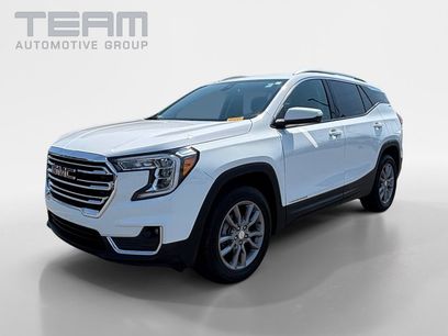 Used 2024 GMC Terrain SLT