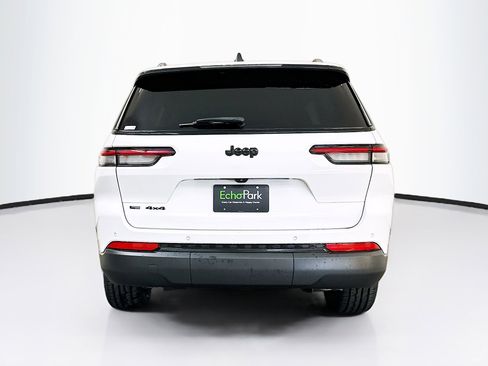 Used 2022 Jeep Grand Cherokee L Laredo AWD/4WD image 7