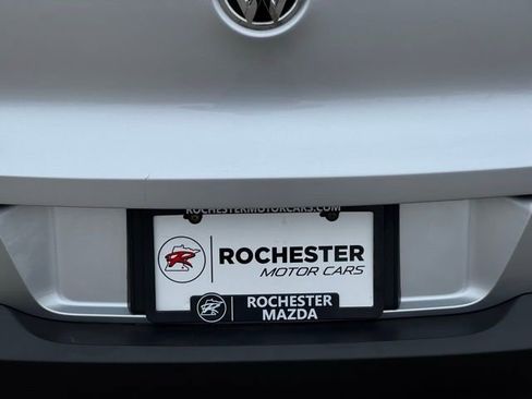 Used 2017 Volkswagen Tiguan S image 37