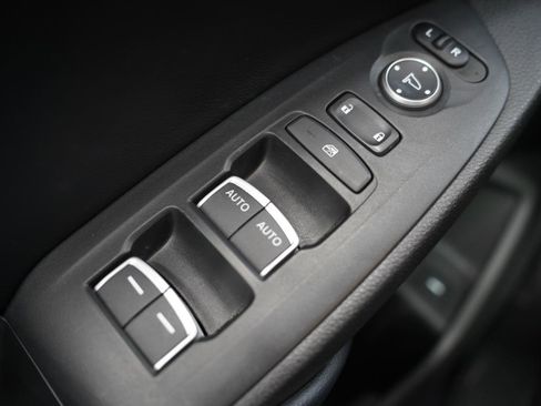 Used 2018 Honda Accord EX-L image 31