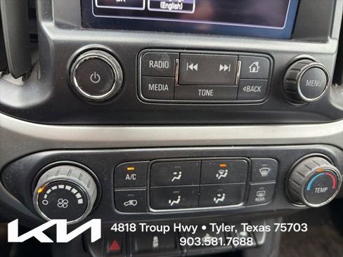 Used 2018 Chevrolet Colorado LT w/ LT Convenience Package RWD image 18