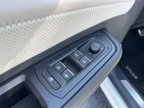 Used 2026 Volkswagen Atlas Cross Sport SEL Premium R-Line AWD/4WD image 13