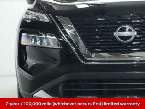 Certified 2023 Nissan Rogue Platinum w/ Platinum Premium Package AWD/4WD image 9