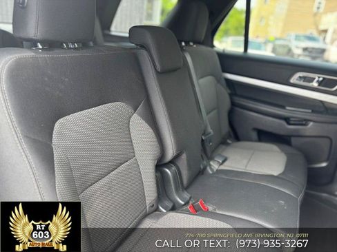 Used 2019 Ford Explorer XLT AWD/4WD image 13