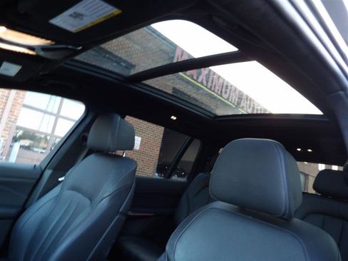 Used 2021 BMW X7 xDrive40i w/ Premium Package image 31