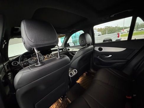 Used 2022 Mercedes-Benz GLC 300 image 21