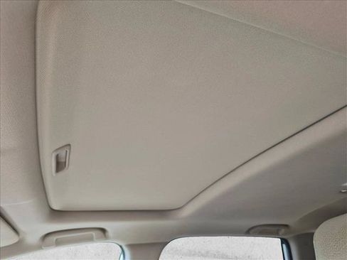 Used 2017 Honda CR-V EX-L image 14