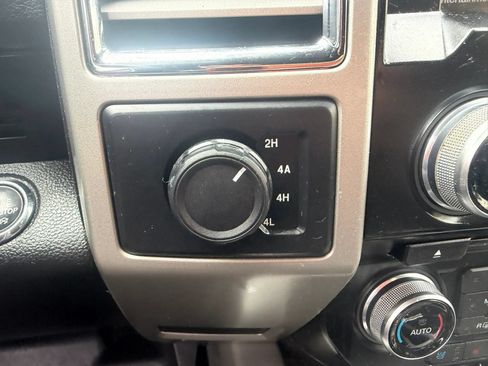 Used 2015 Ford F150 Lariat w/ Equipment Group 501A Mid AWD/4WD image 19