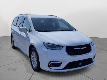 Used 2022 Chrysler Pacifica Touring-L