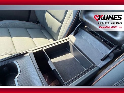 New 2026 GMC Acadia AT4 w/ Luxury Package image 20