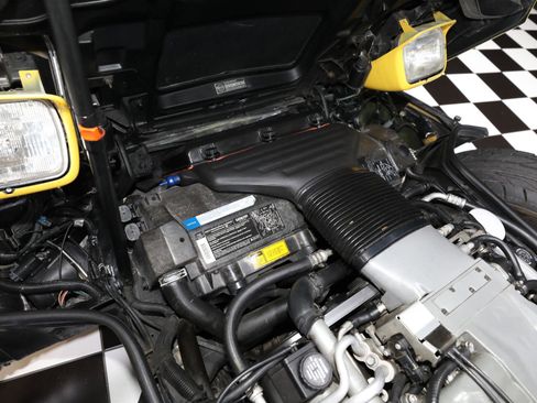 Used 1990 Chevrolet Corvette ZR-1 RWD image 70