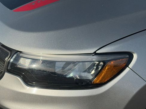 Used 2022 Jeep Compass Trailhawk w/ Trailhawk Convenience Group image 9