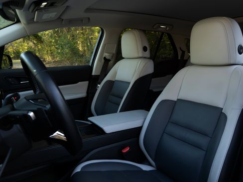 Certified 2024 Honda Prologue Touring image 17