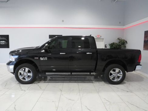 Used 2017 RAM 1500 Lone Star AWD/4WD image 7
