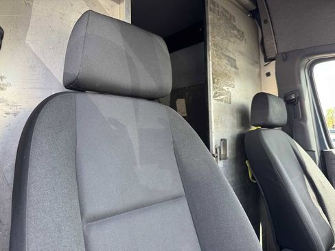 Used 2019 Mercedes-Benz Sprinter 170 image 19
