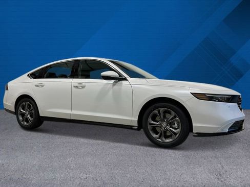 New 2025 Honda Accord EX-L image 2