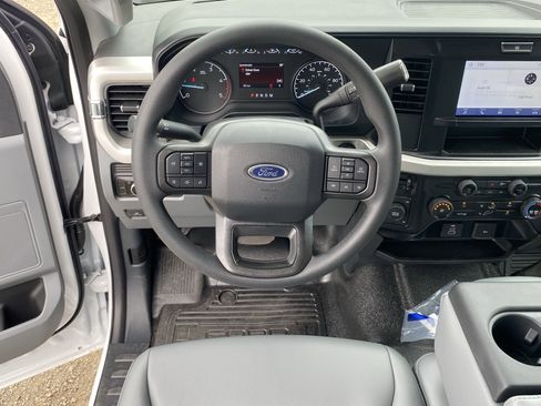 New 2025 Ford F350 XL w/ XL Chrome Package image 14