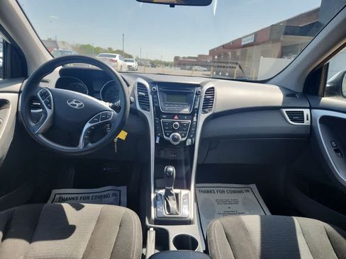 Used 2014 Hyundai Elantra GT FWD image 5