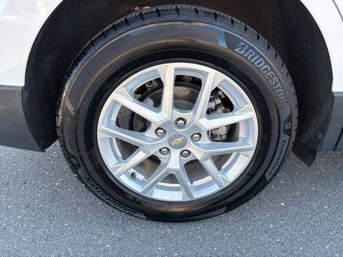 Used 2022 Chevrolet Equinox LT AWD/4WD image 12