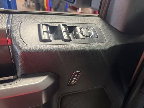 Used 2015 Ford F150 XLT w/ Equipment Group 302A Luxury image 18