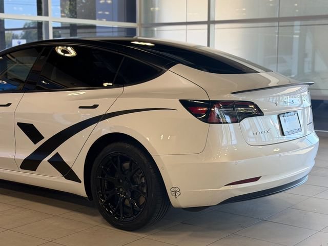 Used 2021 Tesla Model 3 Long Range AWD/4WD image 13