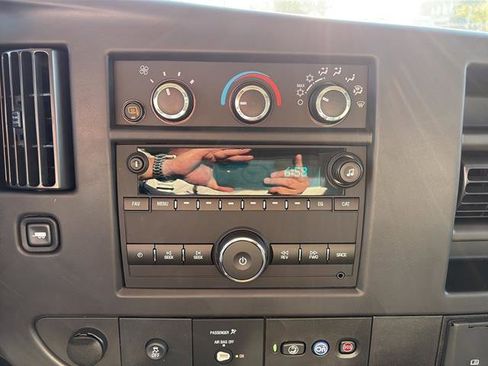 New 2025 Chevrolet Express 3500 w/ Power Convenience Package image 18