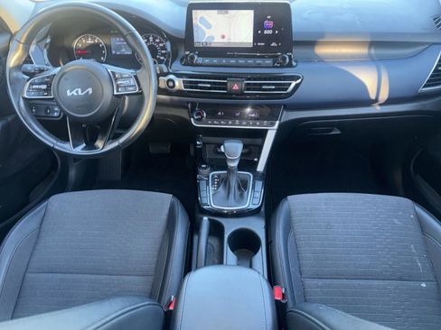 Certified 2023 Kia Seltos S w/ Navigation Package image 12