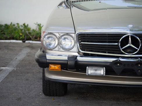 Used 1989 Mercedes-Benz 560 SL image 19