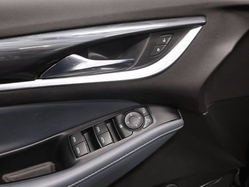 Used 2023 Buick Enclave Essence w/ Experience Buick Package image 25