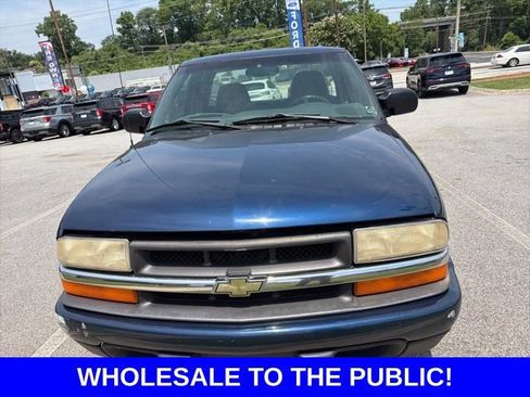 Used 2003 Chevrolet S10 Pickup LS w/ LS Preferred Equipment Group RWD image 6
