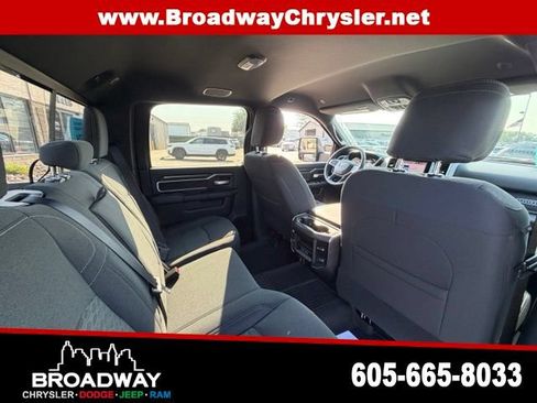 New 2026 RAM 2500 Big Horn AWD/4WD image 12