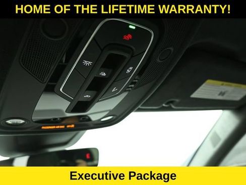 Used 2023 Audi SQ8 Prestige AWD/4WD image 21