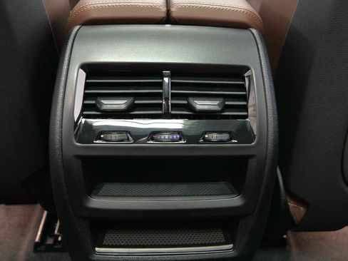 Used 2026 BMW X5 xDrive40i w/ Premium Package AWD/4WD image 10