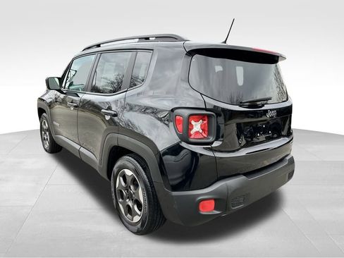 Used 2015 Jeep Renegade Latitude w/ Cold Weather Group II image 10