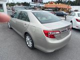 Used 2013 Toyota Camry XLE image 4
