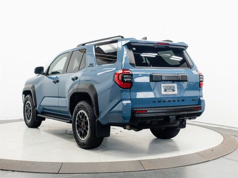 Certified 2025 Toyota 4Runner TRD Off-Road Premium AWD/4WD image 8