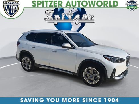 Used 2024 BMW X1 xDrive28i w/ Technology Package image 2