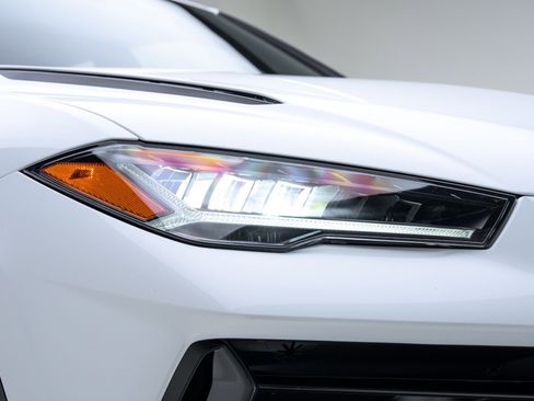 Used 2024 Lamborghini Urus S image 10