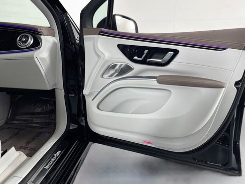 Certified 2023 Mercedes-Benz EQS 580 4MATIC SUV image 23