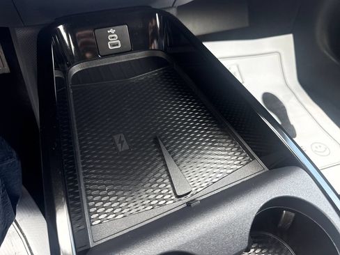 Used 2025 Ford Mustang Mach-E Premium AWD/4WD image 33