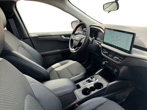 New 2025 Ford Escape SE image 38