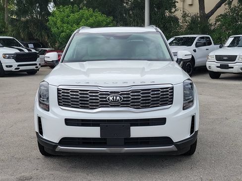 Used 2020 Kia Telluride EX AWD/4WD image 2