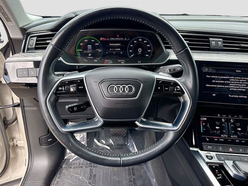 Used 2021 Audi e-tron Premium w/ Convenience Plus Package AWD/4WD image 11