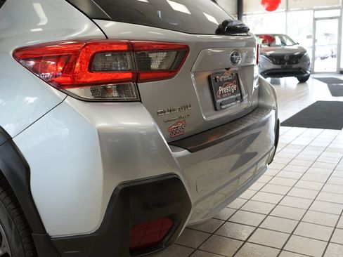 Used 2021 Subaru Crosstrek 2.0i Premium w/ Moonroof Package AWD/4WD image 15