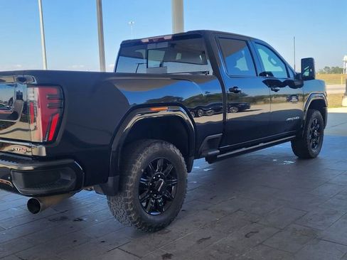 Used 2024 GMC Sierra 3500 AT4 w/ AT4 Premium Plus Package image 7
