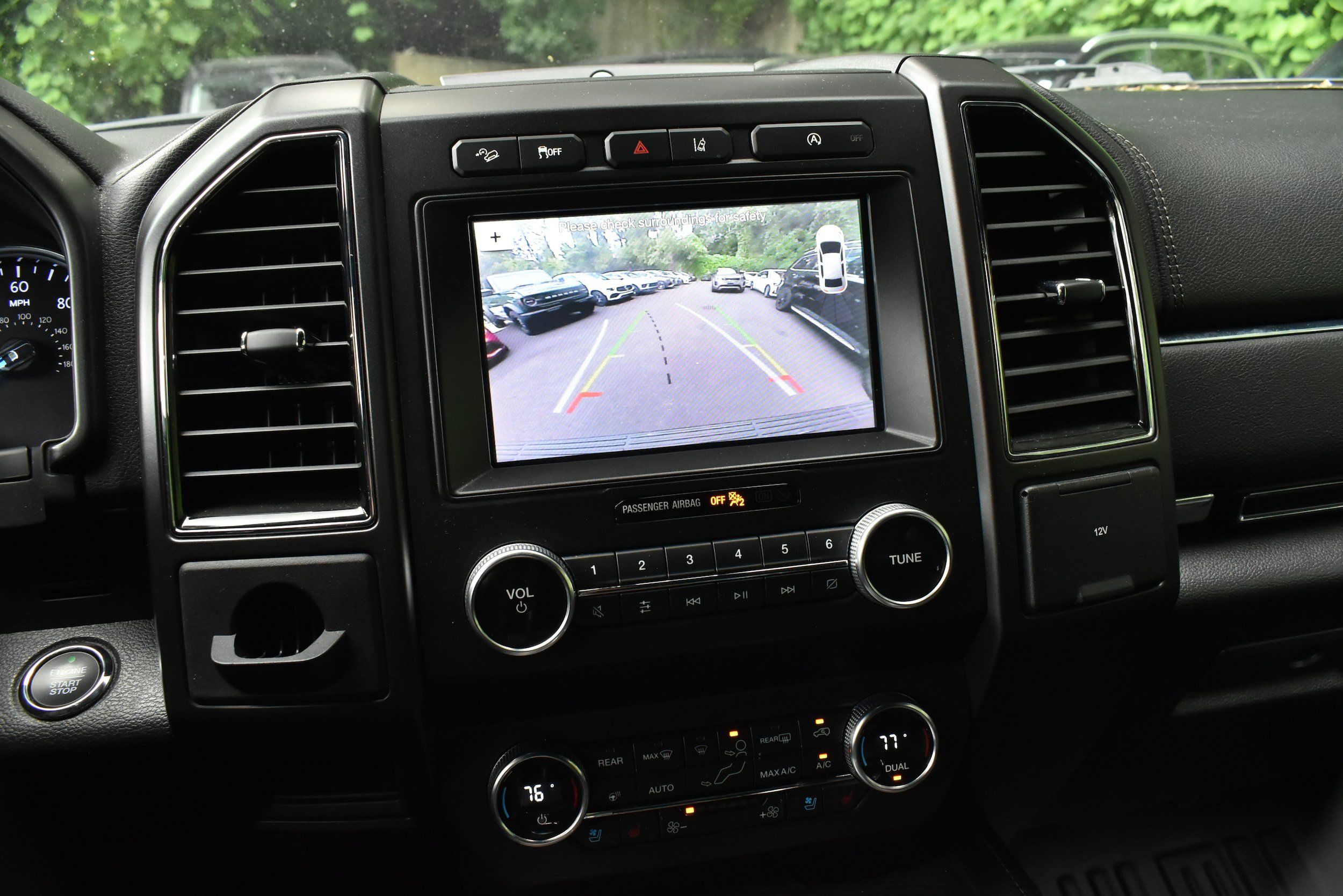 Used 2019 Ford Expedition Limited w/ Driver Assistance Package AWD/4WD image 26