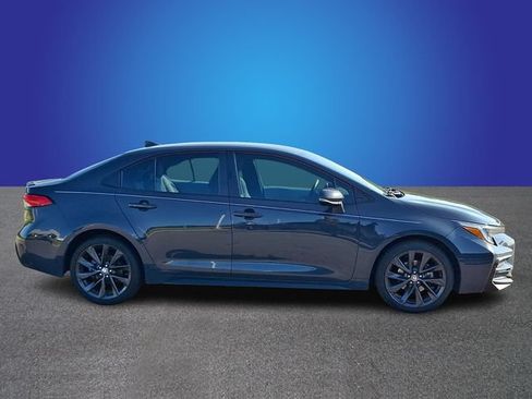 Used 2023 Toyota Corolla SE FWD image 4