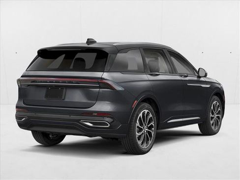 New 2026 Lincoln Nautilus Premier AWD/4WD image 2